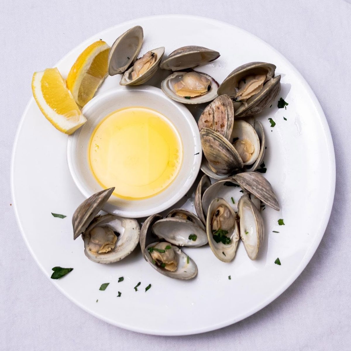 From Pub Classics to Seafood Favorites