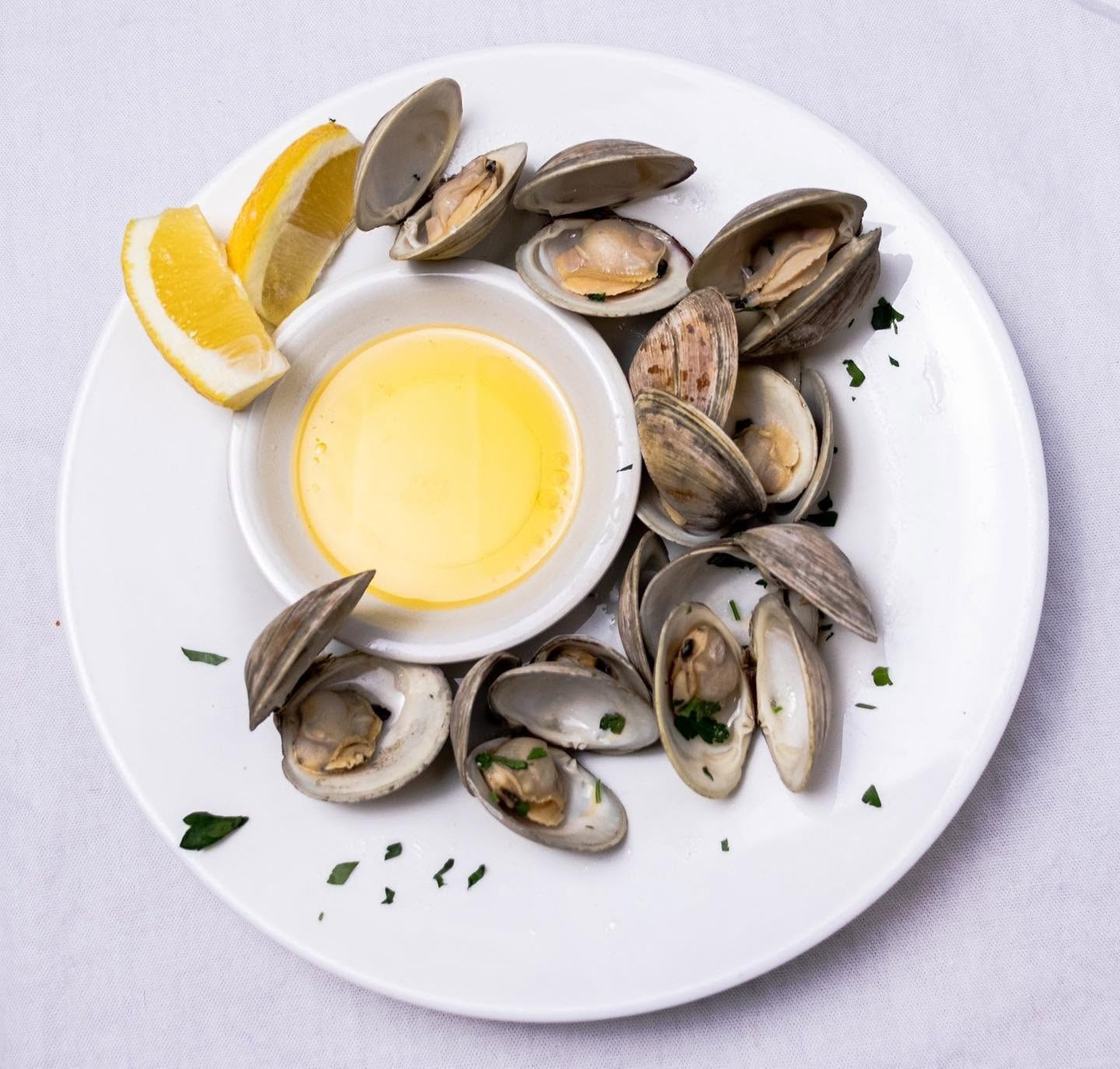 From Pub Classics to Seafood Favorites